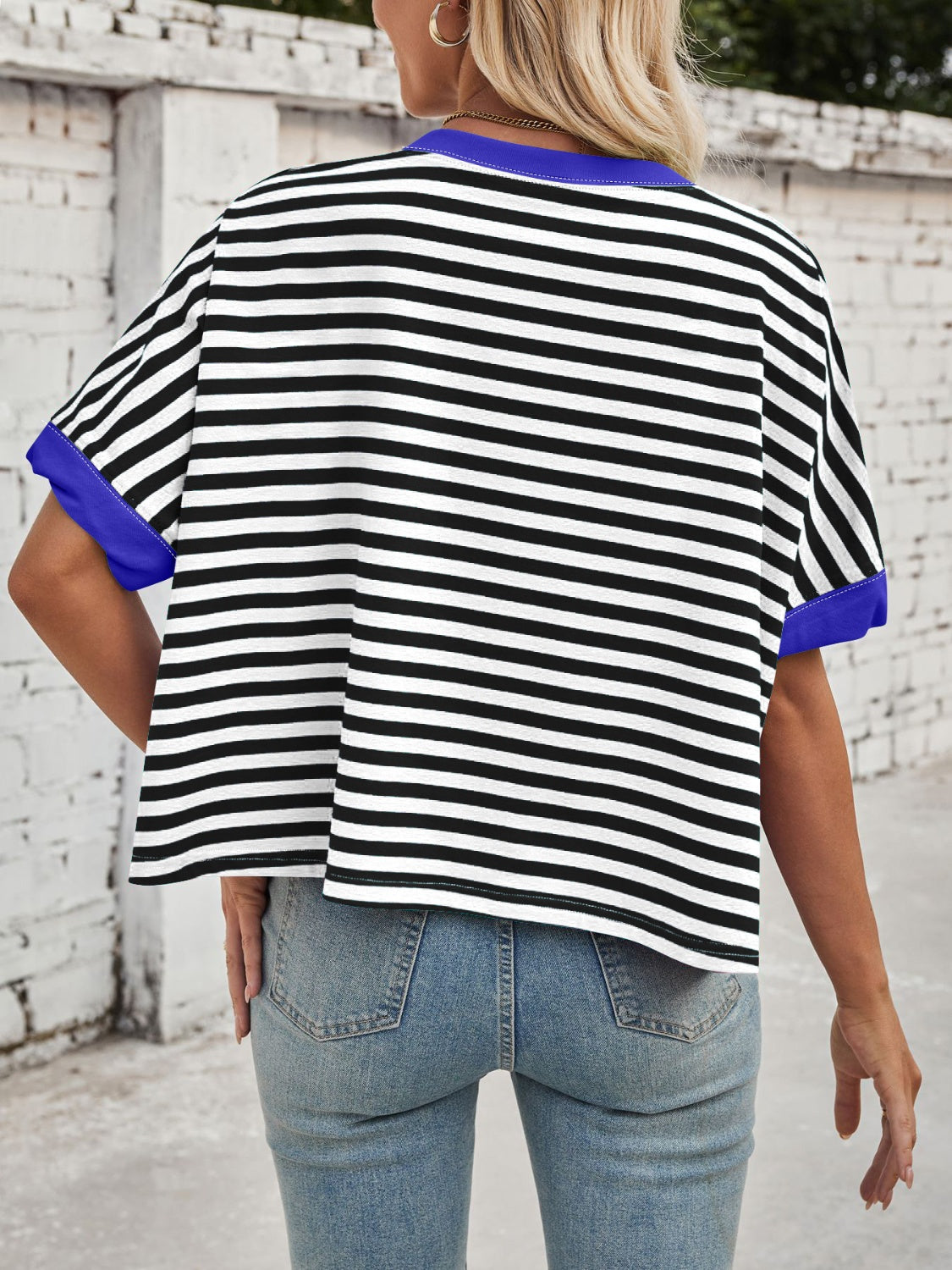 Lovelet Striped Round Neck Short Sleeve T-Shirt